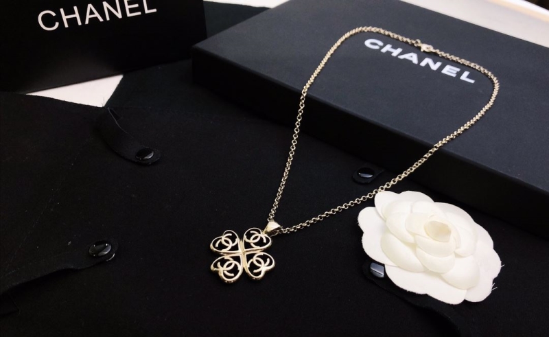 Ch**el necklaces
